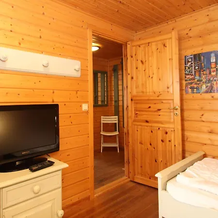 Doppelhaushaelfte In Holiday home